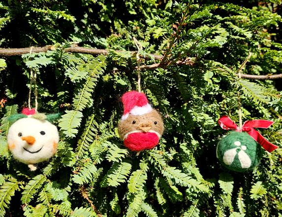 SNOWMAN FELTED CHRISTMAS BAUBLE