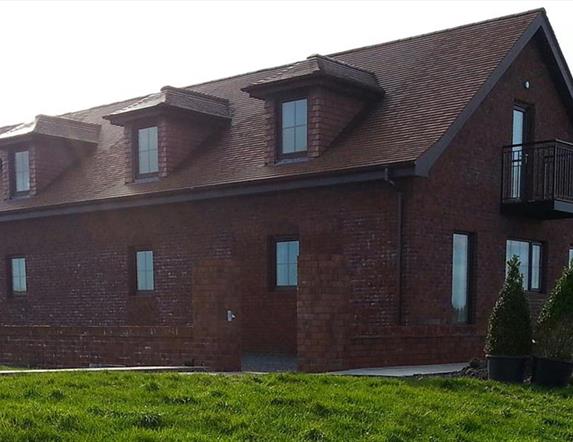 Holywood Hill Country Cottages exterior