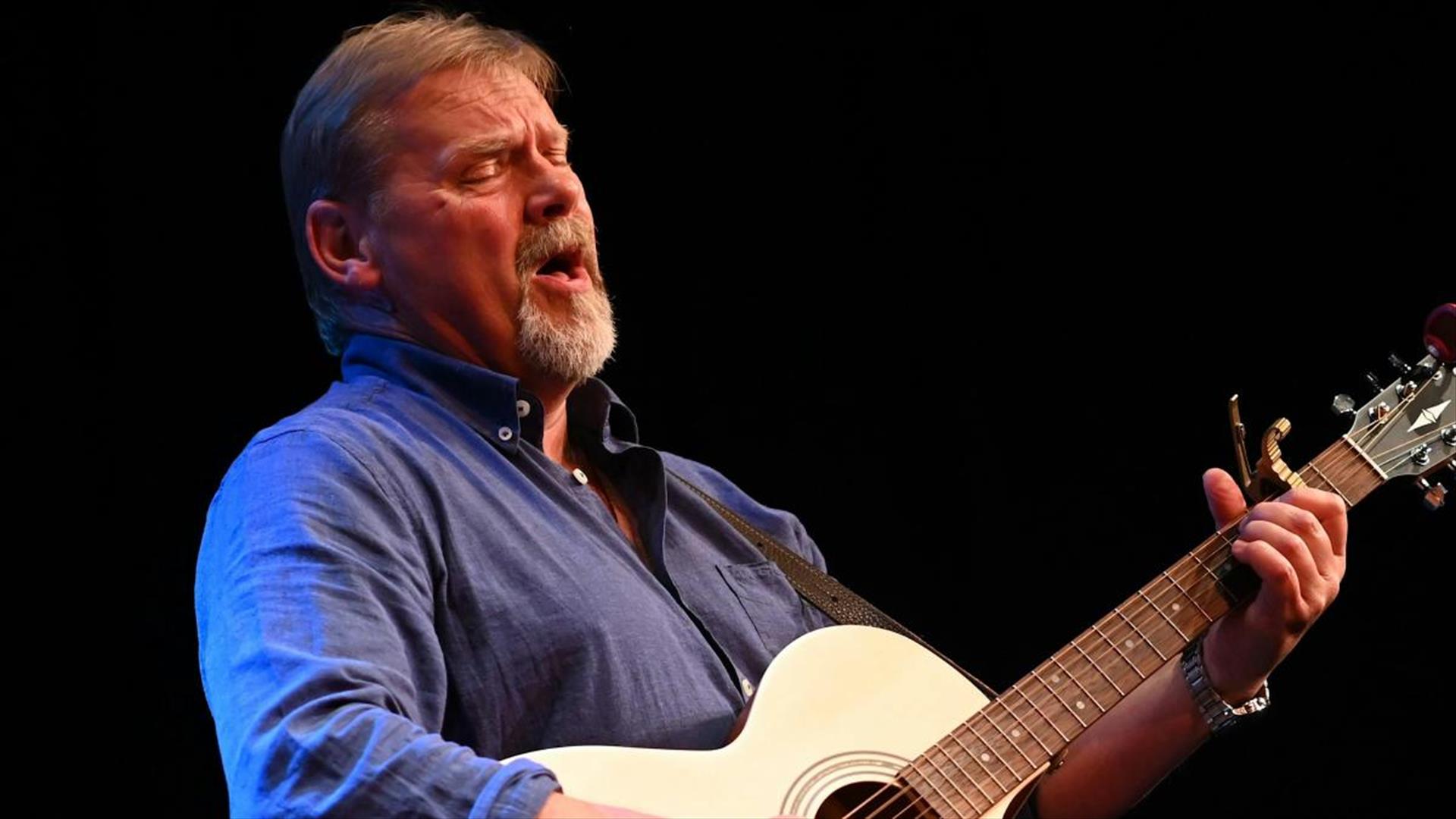 Colin Urwin  a modern-day Seanchaí - a folksinger, songwriter, storyteller and author.